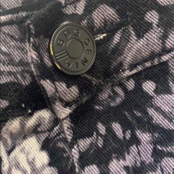 Urban Outfitters BDG High Waist Black Floral Jeans - Picture 7 of 15